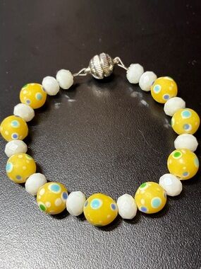 Yellow Polka Dot glass Beaded White faceted crystal Accent Bead bracelet